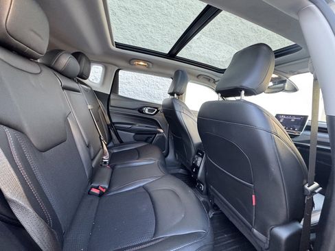 Used 2022 Jeep Compass Trailhawk w/ Sun and Sound Group image 11