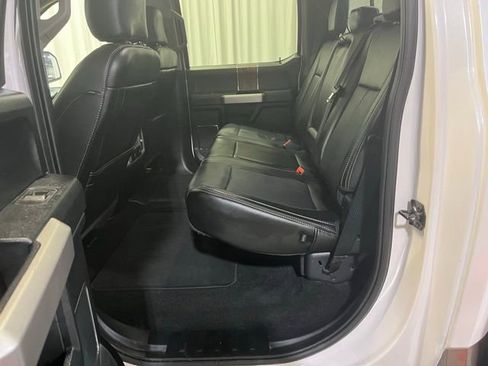 Used 2019 Ford F150 Lariat image 25