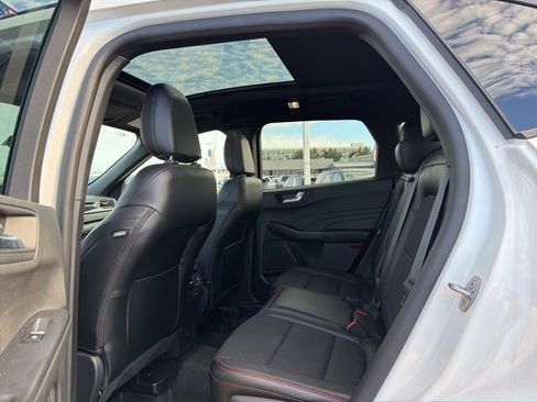 Used 2024 Ford Escape ST-Line w/ Tech Pack #1 image 10