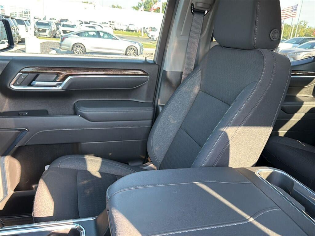 Used 2025 GMC Sierra 1500 Elevation AWD/4WD image 4