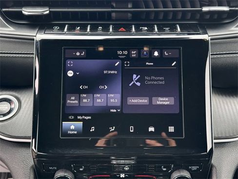 Used 2023 Jeep Grand Cherokee L Laredo image 17