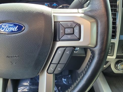 Used 2021 Ford F250 Lariat w/ Lariat Ultimate Package AWD/4WD image 22