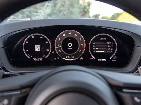 Certified 2026 Porsche Cayenne Coupe AWD/4WD image 33