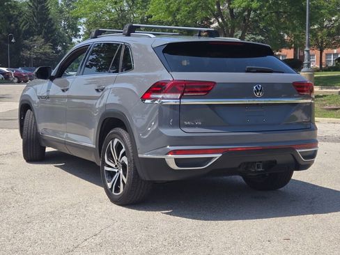 Used 2021 Volkswagen Atlas Cross Sport SEL Premium image 16