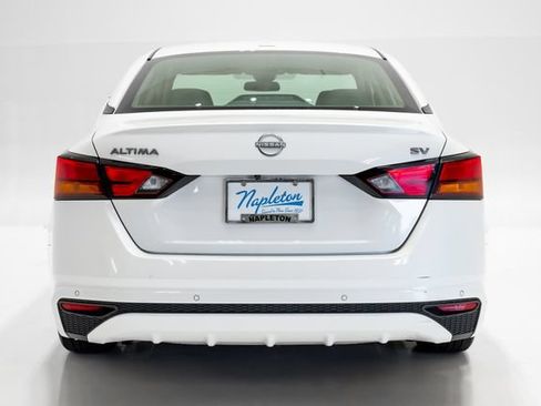 Used 2024 Nissan Altima 2.5 SV FWD image 29