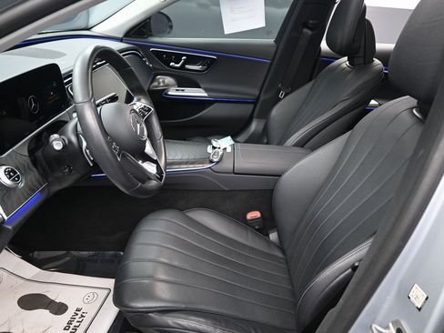 Used 2024 Mercedes-Benz E 350 4MATIC Sedan w/ Leather Package image 28