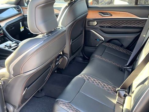 New 2025 Jeep Grand Cherokee Summit AWD/4WD image 11