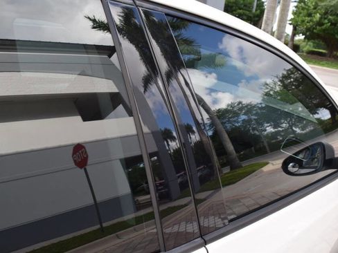 Used 2013 Volkswagen Golf TDI image 37