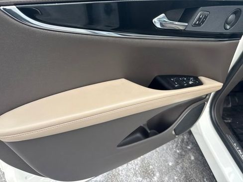 Certified 2023 Lincoln Nautilus Reserve w/ Luxury Package image 15