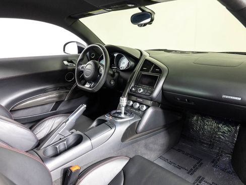 Used 2012 Audi R8 V10 AWD/4WD image 21