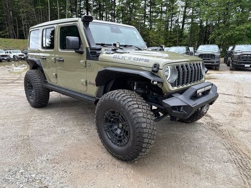 New 2026 Jeep Wrangler Unlimited Rubicon w/ Technology Group AWD/4WD image 7