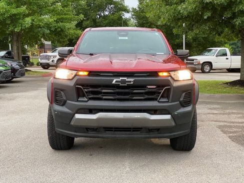 Used 2024 Chevrolet Colorado Trail Boss w/ Advanced Trailering Package AWD/4WD image 2