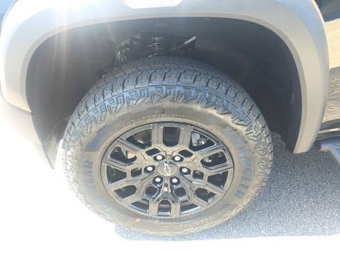 New 2026 Chevrolet Colorado Trail Boss AWD/4WD image 12