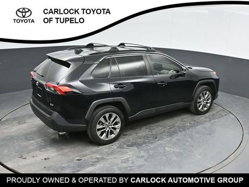 Used 2021 Toyota RAV4 XLE Premium image 32