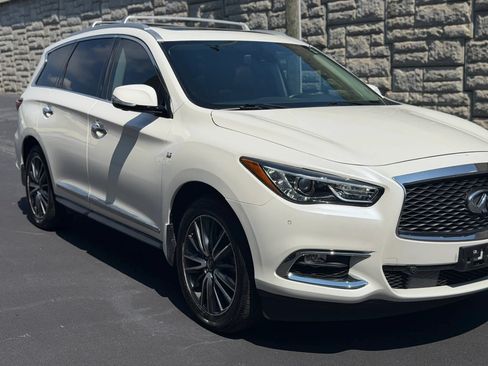 Used 2019 INFINITI QX60 Luxe w/ Sensory Package FWD image 43