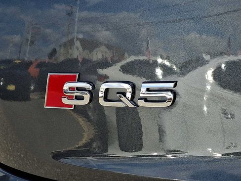 Used 2018 Audi SQ5 Premium Plus AWD/4WD image 35