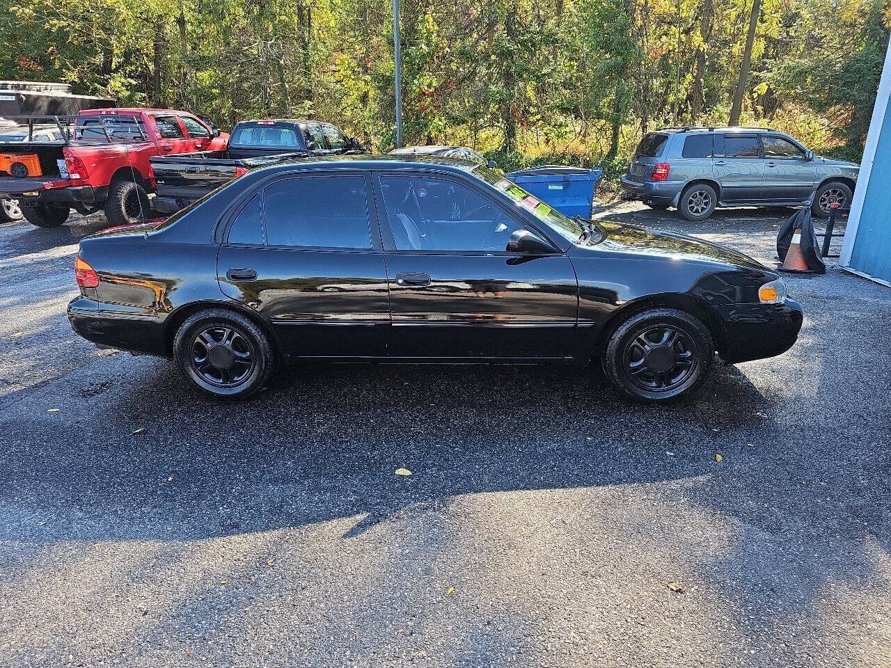 Used 2001 Chevrolet Prizm FWD image 5
