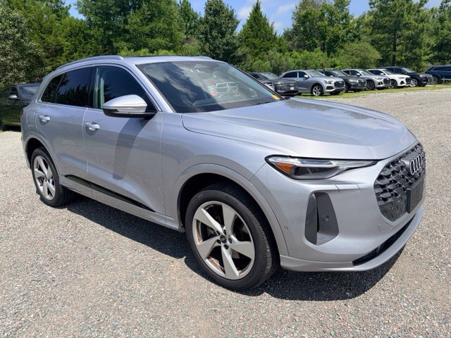 Certified 2025 Audi Q5 Premium w/ Premium Plus AWD/4WD image 3