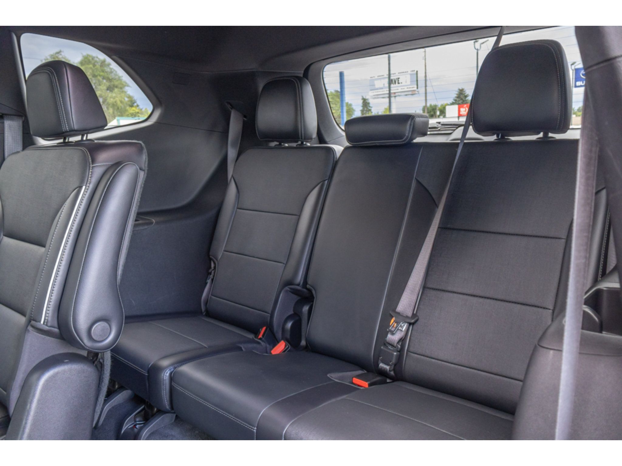 Used 2025 Buick Enclave Preferred AWD/4WD image 15