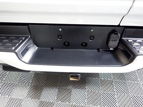 Used 2022 RAM 1500 Laramie AWD/4WD image 14