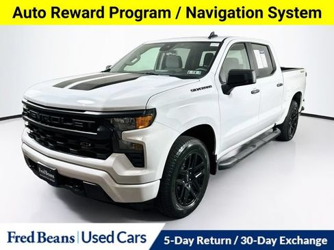 Used 2024 Chevrolet Silverado 1500 Custom w/ Rally Edition AWD/4WD image 4