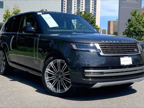 Certified 2024 Land Rover Range Rover SE AWD/4WD image 2