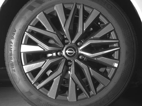 Used 2025 Nissan Altima 2.5 SV FWD image 15
