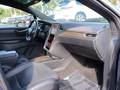 Used 2016 Tesla Model X 90D image 26