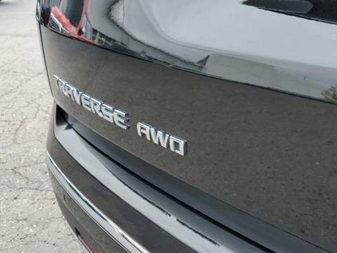 Used 2023 Chevrolet Traverse High Country w/ LPO, Floor Liner Package AWD/4WD image 32
