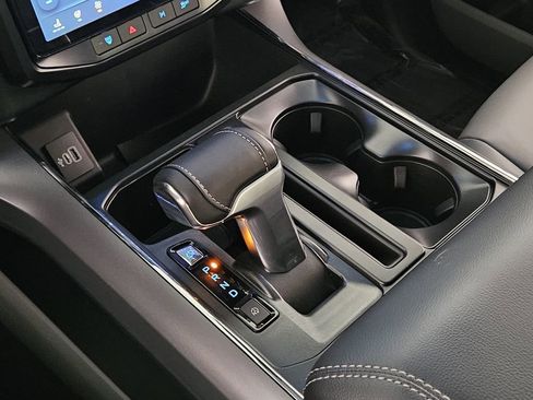 New 2025 Ford F150 Lightning Flash AWD/4WD image 31