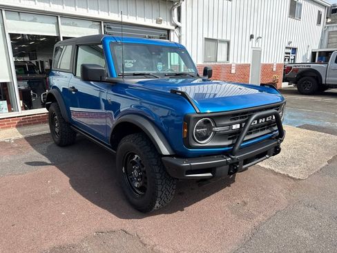 Used 2022 Ford Bronco Black Diamond AWD/4WD image 3