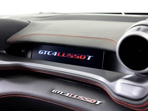 Certified 2019 Ferrari GTC4Lusso T RWD image 43