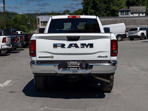 Used 2026 RAM 2500 Big Horn AWD/4WD image 5