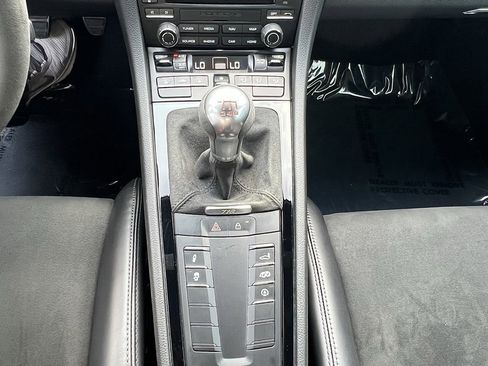 Used 2022 Porsche 718 Cayman image 38