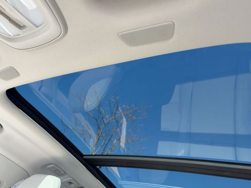 Used 2023 Volvo XC60 B5 Ultimate w/ Protection Package Premier image 15