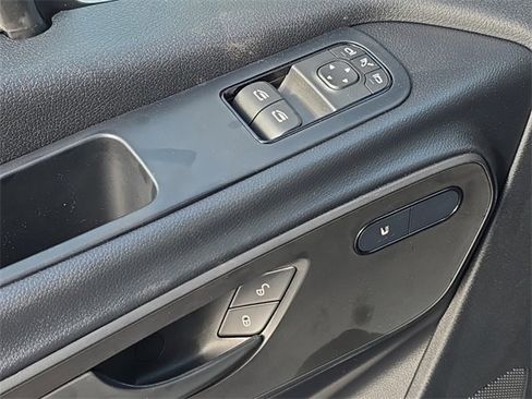 Used 2025 Mercedes-Benz Sprinter 2500 image 12