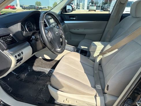 Used 2013 Subaru Legacy 2.5i Premium w/ All-Weather Pkg image 6