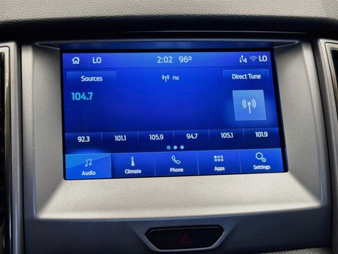 Used 2022 Ford Ranger XLT w/ Equipment Group 301A Mid AWD/4WD image 9