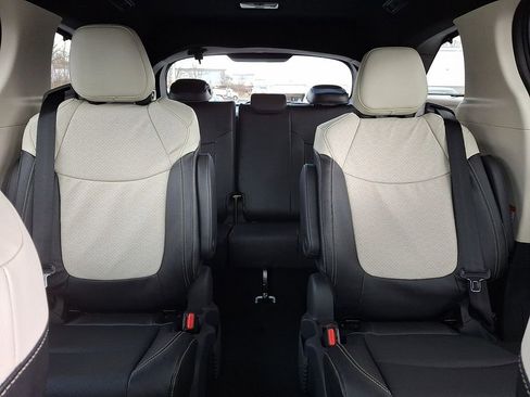 New 2026 Toyota Sienna Limited image 14