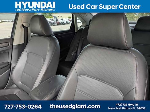 Used 2020 Volkswagen Passat 2.0T R-Line FWD image 7