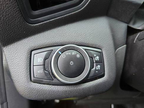 Used 2019 Ford Escape SEL image 27