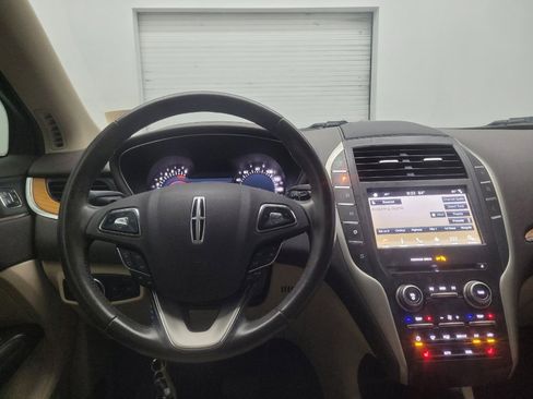Used 2017 Lincoln MKC Select w/ Select Plus Package FWD image 22