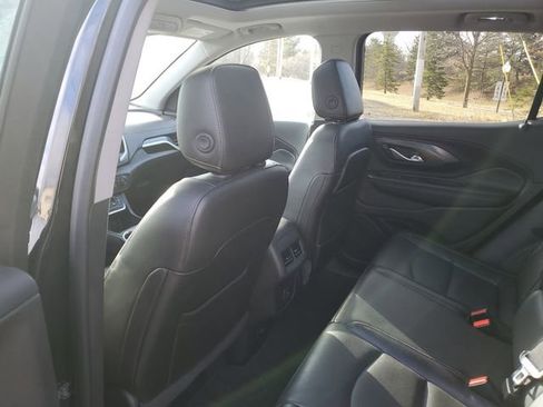 Used 2020 GMC Terrain SLT image 11