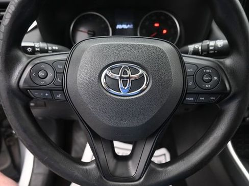 Used 2019 Toyota RAV4 XLE w/ All Weather Liner Package AWD/4WD image 14