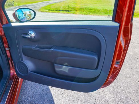 Used 2013 FIAT 500 Turbo w/ Comfort/Convenience Group image 21