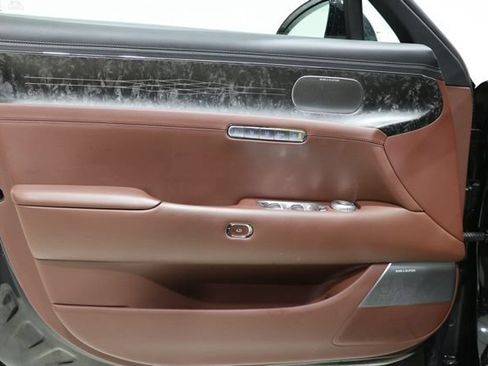 Used 2023 Genesis G90 3.5T AWD/4WD image 19