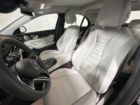 Used 2023 Mercedes-Benz E 350 4MATIC Sedan image 9
