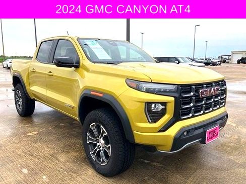 Used 2024 GMC Canyon AT4 AWD/4WD image 9