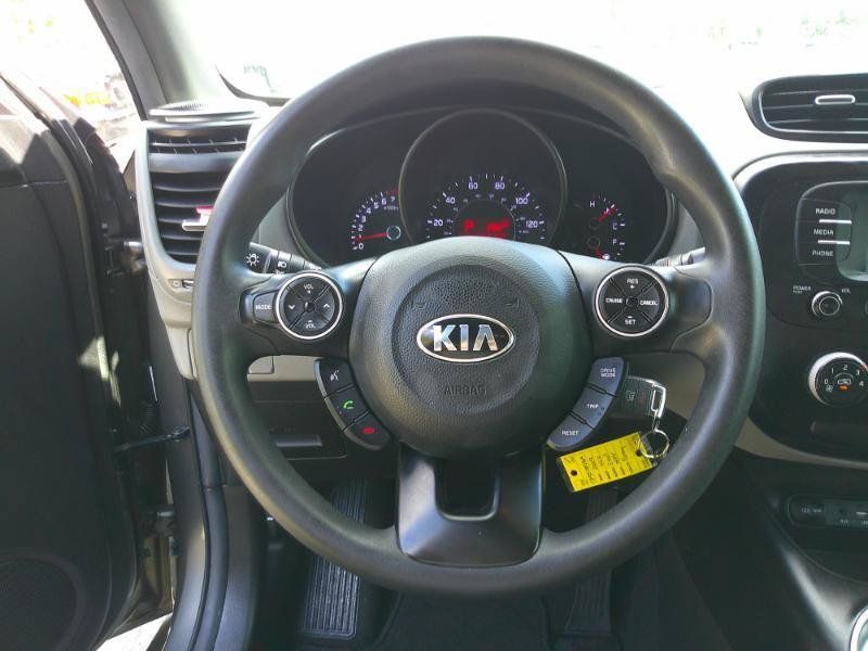 Used 2019 Kia Soul FWD image 13