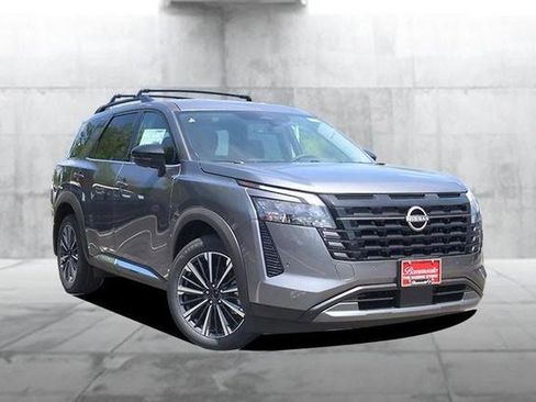 New 2026 Nissan Pathfinder Platinum w/ Cargo Package AWD/4WD image 2
